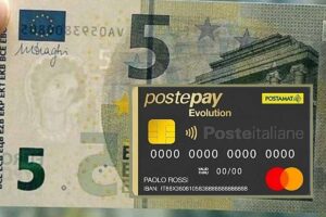 banconota da 5 euro e postepay